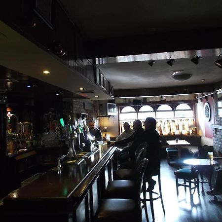 Dalys Inn ドノレ エクステリア 写真